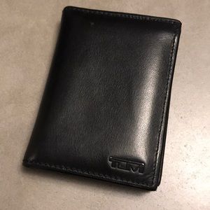 Tumi Men’s Delta L-Fold ID Wallet